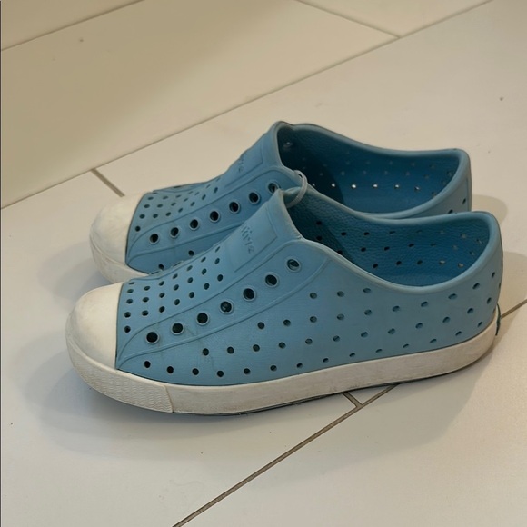Native Kids Blue Slip-On Shoes c13 - Picture 1 of 1